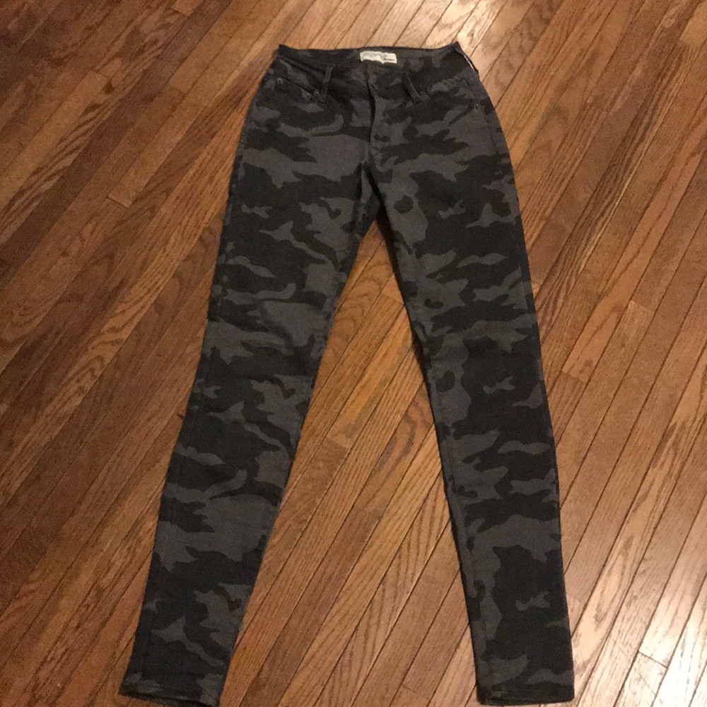 Skinny jeans